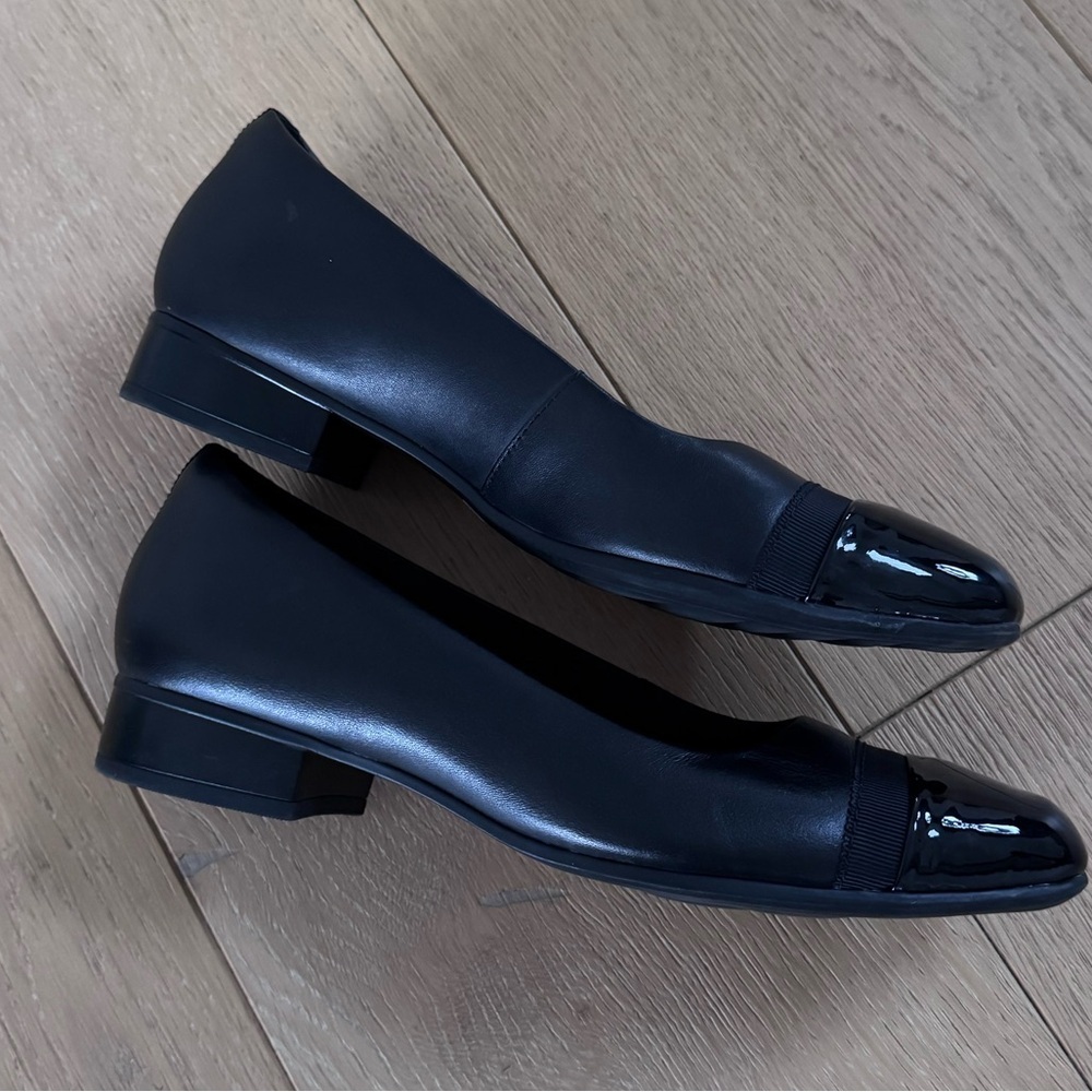 Clarks Juliet Monte Pump Black Womans 7.5 - Picture 2 of 8